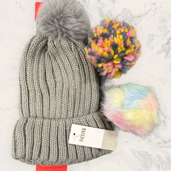 NWT Nordstrom BP. Bundle of two Ribbed Beanie with Interchangeable Faux Fur Pom - Picture 5 of 5